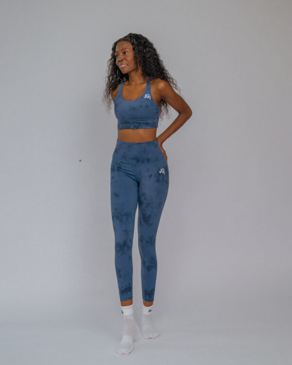 ATHLEISURE Sports Bra And Leggings